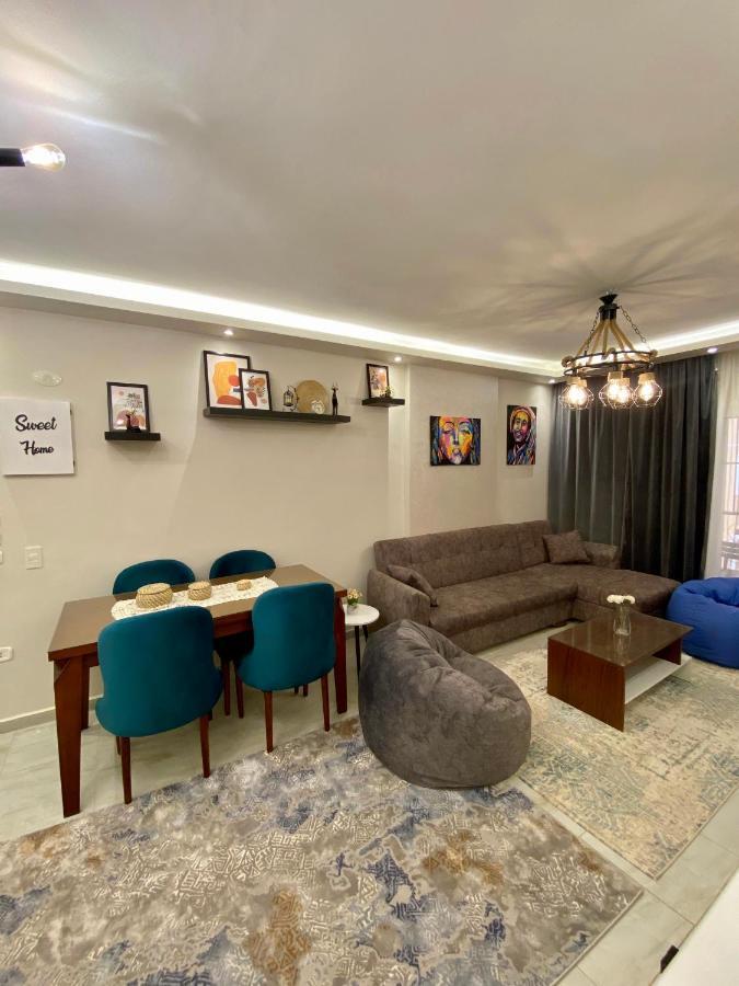 Apartment Cozy 2br In Maadi *